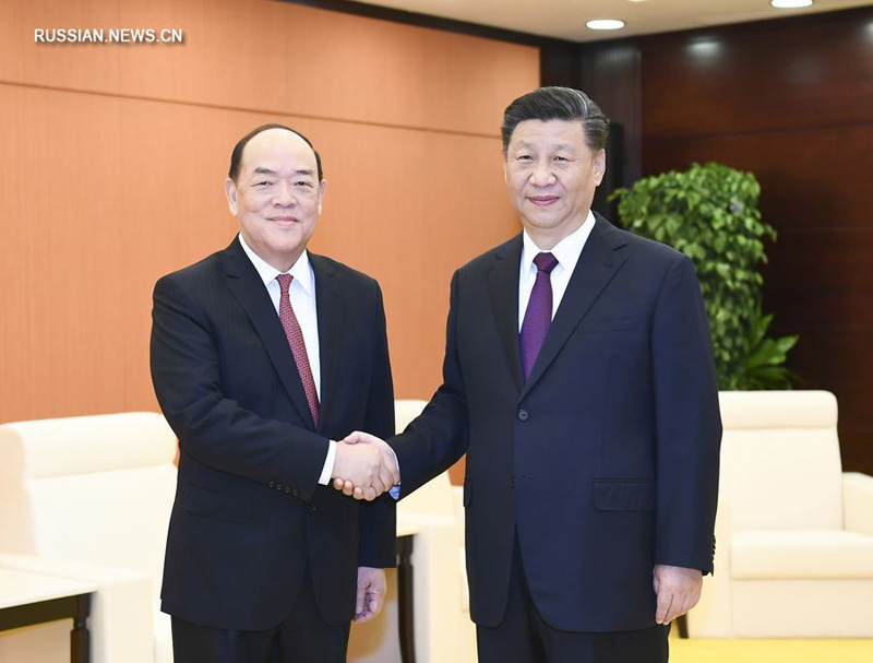 Центральное правительство в полной мере поддерживает работу главы администрации САР Аомэнь - Си Цзиньпин